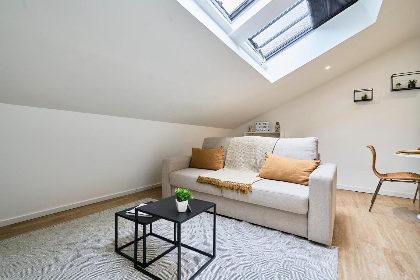 Cosy & Equipe - 5 - Mon Groom Apartamento